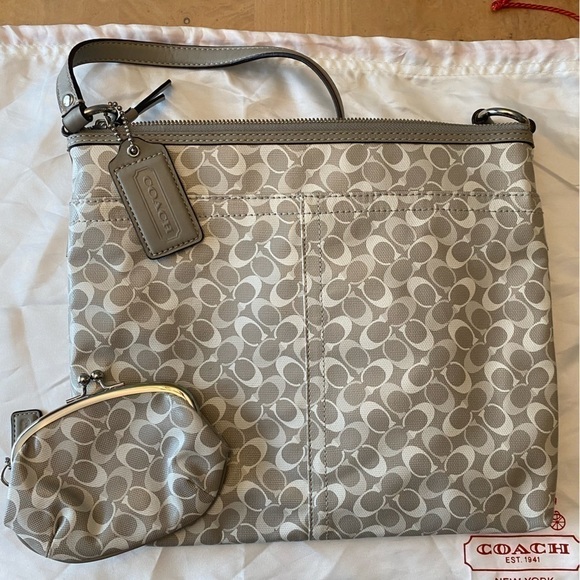 Gray Coach large crossbody mag and coin purse set - Picture 2 of 7